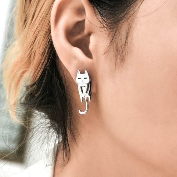 GlitzBlitz Boutique Jewelry - Any 2/$20! Silver Cat Face Studs w/Cat Body Jacket Backs Earrings